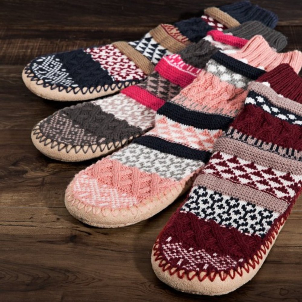 🆕Jacquard Knit Burgundy Slipper Socks -Nordic Pattern🆕 🎁 Excellent Gift! 🎁 - Picture 4 of 7